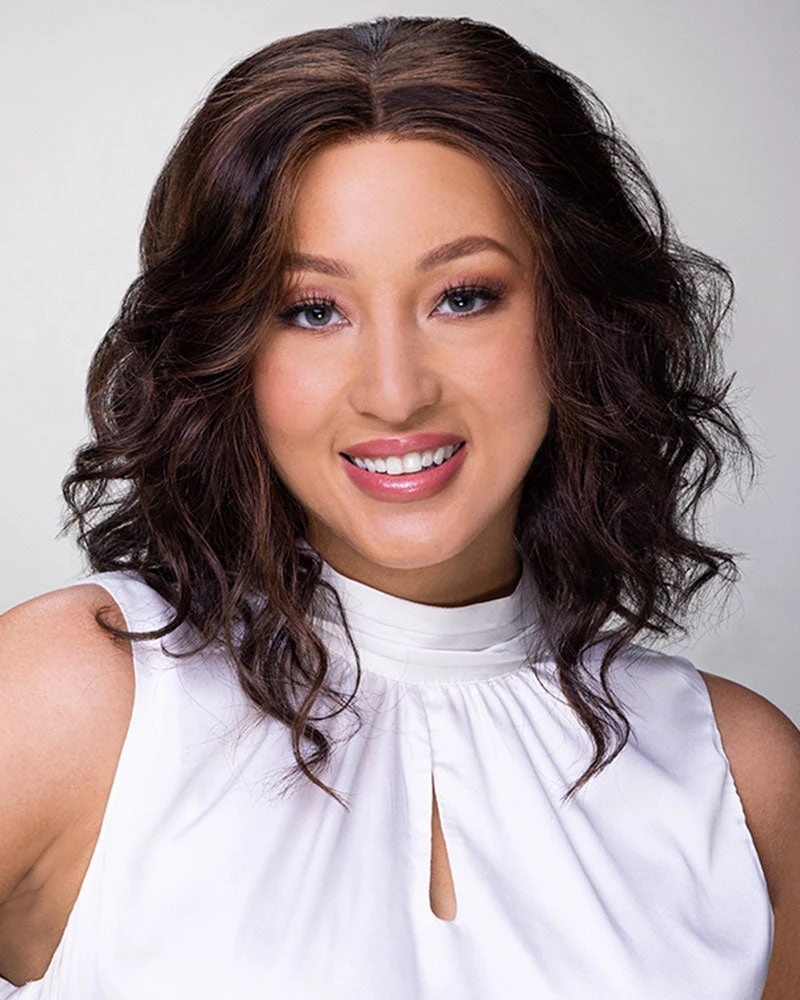 Julianne Lite-Petite (Exclusive) | Lace Front & Monofilament Synthetic Wig By Jon Renau 2 Julianne Lite-Petite (Exclusive) | Lace Front & Monofilament Synthetic Wig By Jon Renau - Image 2