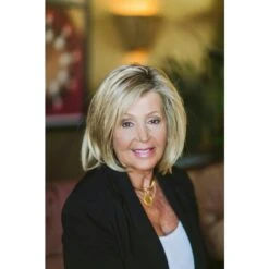 Alia Lace Front Wig By Jon Renau 14 Alia Lace Front Wig By Jon Renau -Wigs - Jon Renau www.wigsbypattispearls.com Jon Renau 5134 37