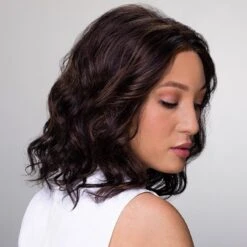 Julianne Petite Lite Wig By Jon Renau -Wigs - Jon Renau www.wigsbypattispearls.com Jon Renau 5863 33